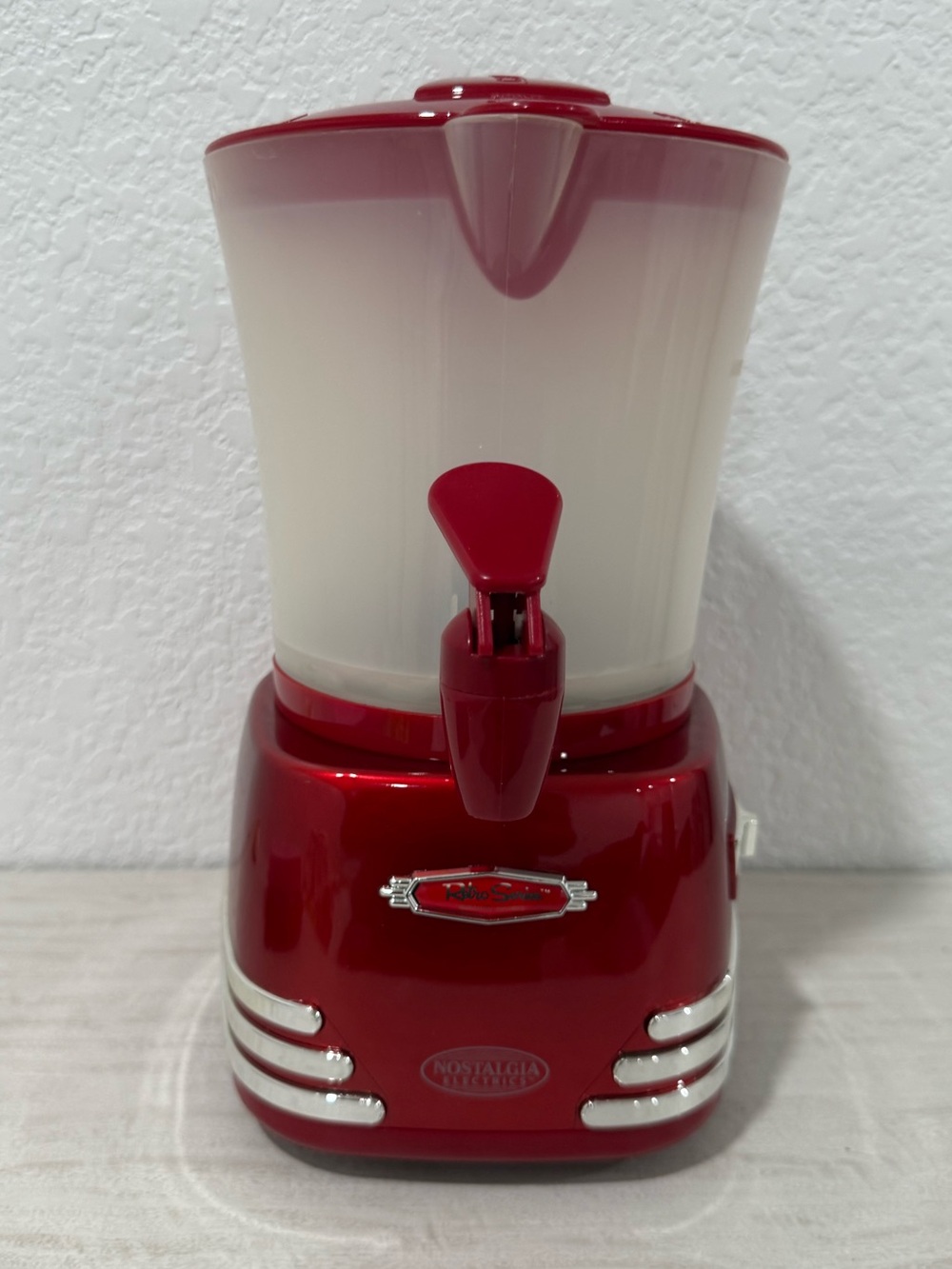 Retro 32-Ounce Hot Chocolate Maker & Frother with Easy-Pour Faucet-Red 10”Wx12”H